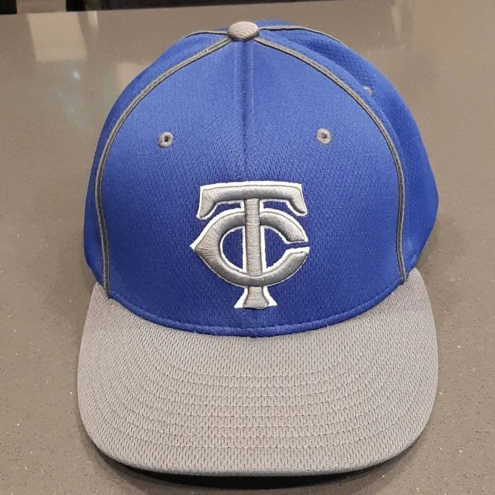 Twins Richardson PTS Dryve Blue and Gray Fitted Baseball Cap NWOT